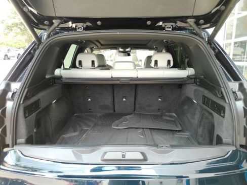 Used 2025 BMW X5 sDrive40i w/ M Sport Package RWD image 29