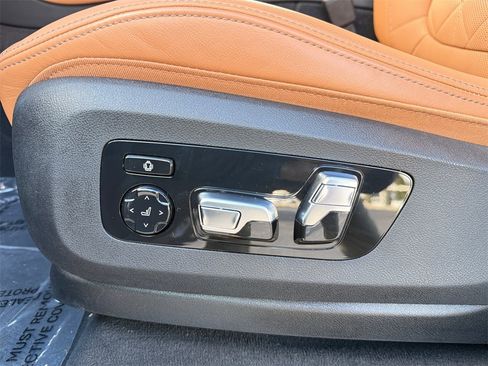 Used 2025 BMW X5 xDrive40i w/ Climate Comfort Package image 35