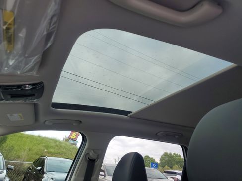 New 2026 Kia Sorento S w/ S Panoramic Sunroof Package image 19