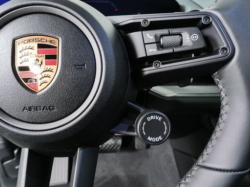 New 2026 Porsche Cayenne AWD/4WD image 11