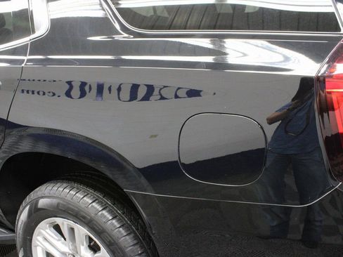 Used 2023 GMC Yukon SLT w/ Max Trailering Package image 41