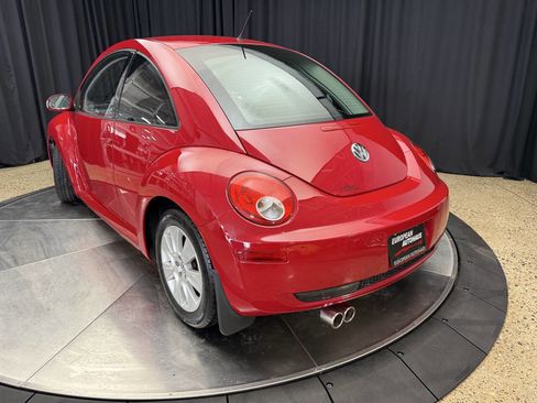 Used 2008 Volkswagen Beetle S image 11