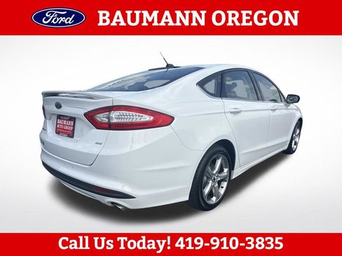 Used 2016 Ford Fusion SE FWD image 3
