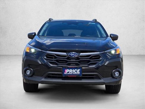 Used 2025 Subaru Crosstrek 2.0i Premium image 2