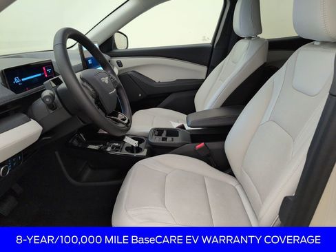 Certified 2025 Ford Mustang Mach-E Premium image 4