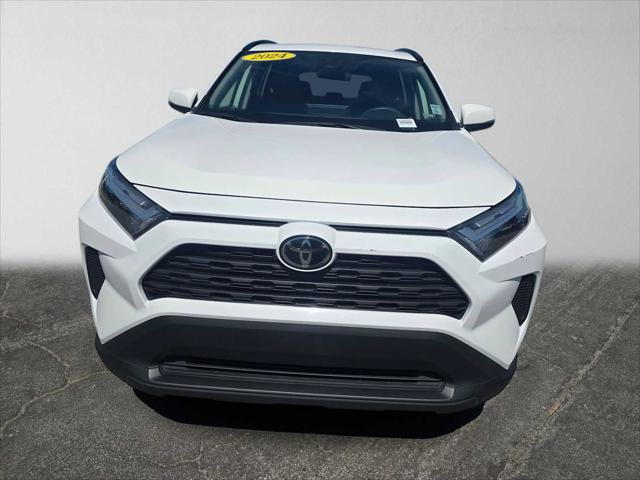 Used 2024 Toyota RAV4 XLE FWD image 8