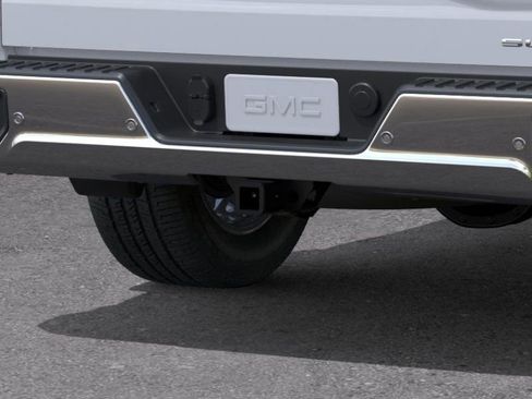 New 2026 GMC Sierra 1500 SLE w/ Preferred Package image 14