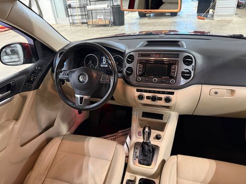Used 2013 Volkswagen Tiguan SEL image 19