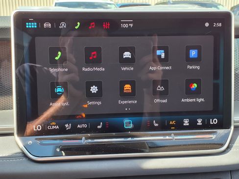 New 2026 Volkswagen Tiguan SE AWD/4WD image 8