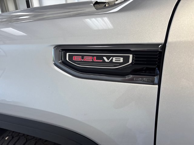 Used 2022 GMC Sierra 1500 AT4 w/ AT4 Premium Package AWD/4WD image 6