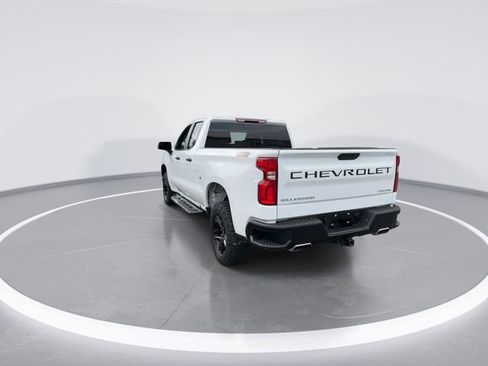 Used 2019 Chevrolet Silverado 1500 Custom Trail Boss w/ Custom Convenience Package AWD/4WD image 7