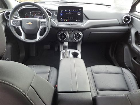 Used 2024 Chevrolet Blazer LT w/ LPO, Black Grille Bar Package image 10