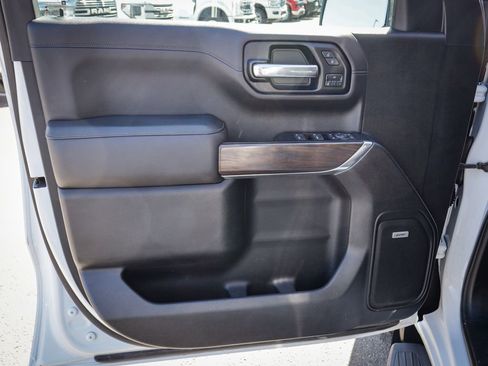 Used 2019 GMC Sierra 1500 SLT w/ SLT Premium Plus Package AWD/4WD image 15