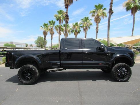 Used 2024 Ford F450 Platinum w/ FX4 Off-Road Package AWD/4WD image 5
