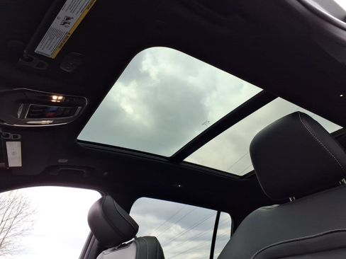 New 2026 Jeep Grand Cherokee L Limited AWD/4WD image 10