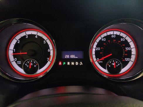 Used 2016 Dodge Grand Caravan SE w/ Quick Order Package 29E SE FWD image 23