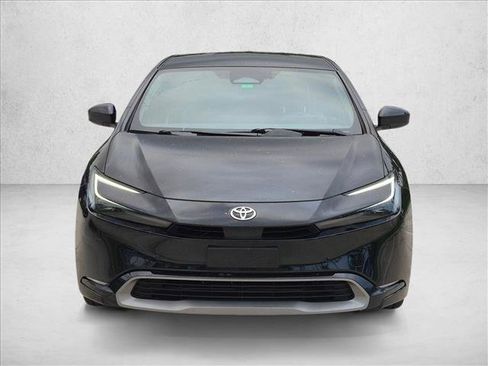 Used 2023 Toyota Prius Limited FWD image 2