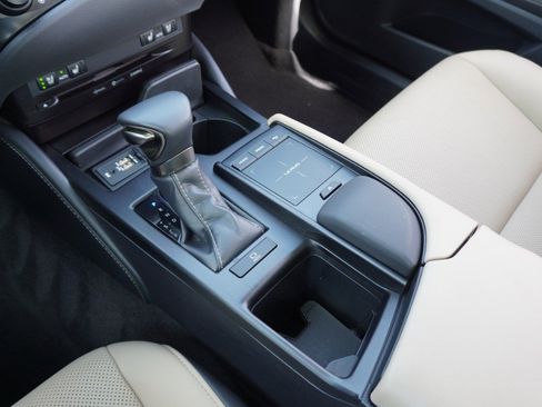 Used 2019 Lexus ES 350 w/ Premium Package image 18