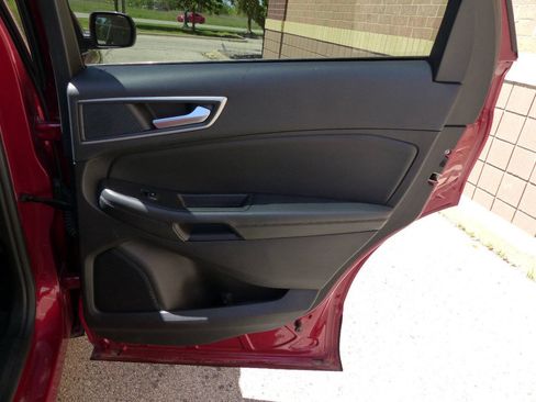 Used 2020 Ford Edge SEL w/ Convenience Package AWD/4WD image 42