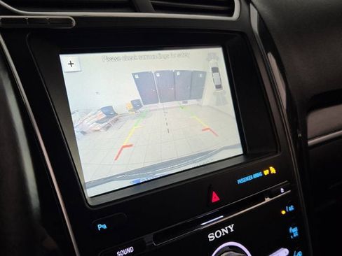 Used 2018 Ford Explorer Sport image 24