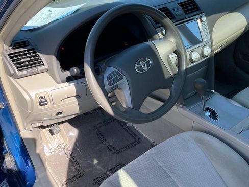 Used 2011 Toyota Camry LE w/ LE Extra-Value Pkg FWD image 9