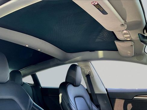 Used 2023 Tesla Model 3 Performance image 22