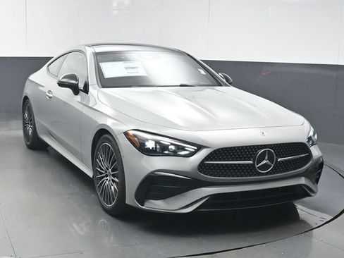 New 2026 Mercedes-Benz CLE 300 4MATIC Coupe image 2