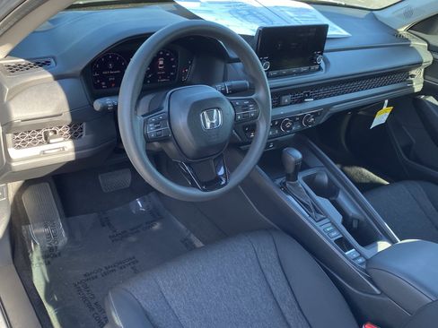 Certified 2025 Honda Accord SE image 14