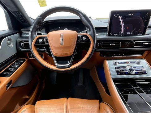 Used 2020 Lincoln Aviator Black Label w/ Dynamic Handling Package image 4