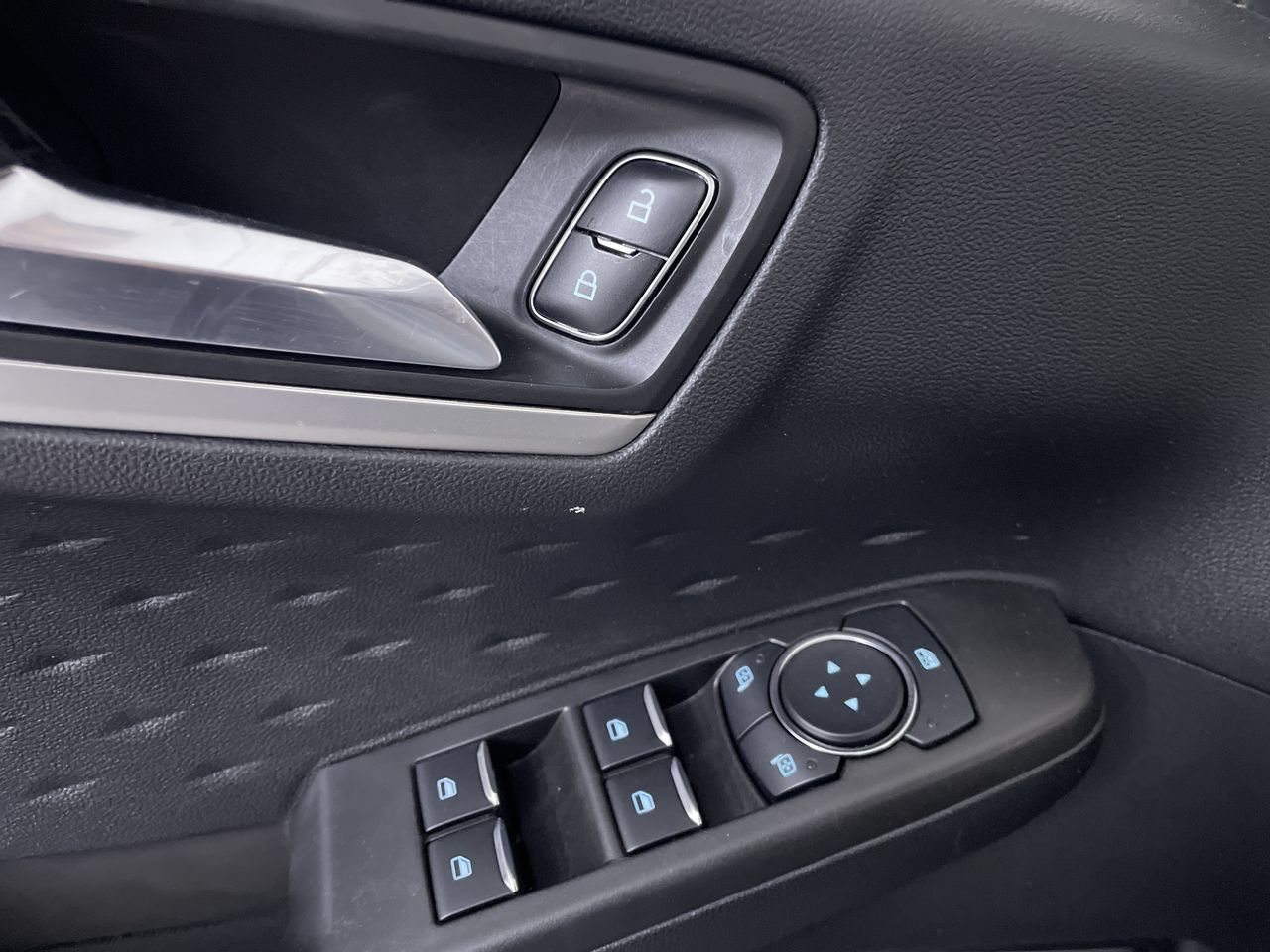 Used 2020 Ford Escape SE AWD/4WD image 12