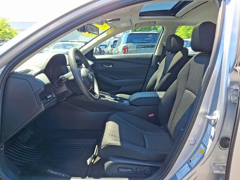 Certified 2024 Honda Accord EX image 13
