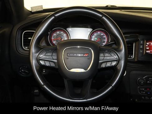 Used 2017 Dodge Charger RWD image 7