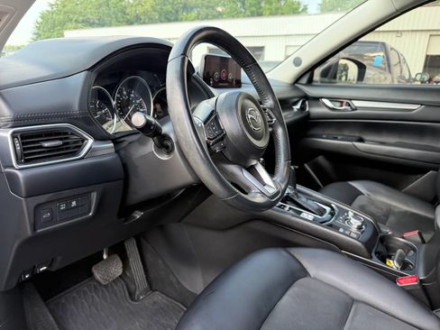 Used 2018 MAZDA CX-5 Touring w/ Preferred Equipment Package FWD image 17
