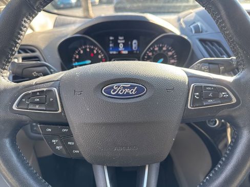 Used 2018 Ford Escape Titanium image 8