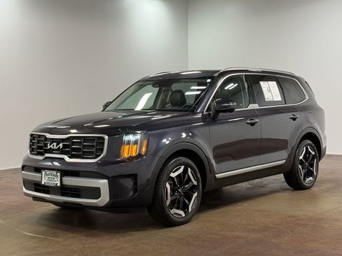 Used 2025 Kia Telluride S AWD/4WD image 7
