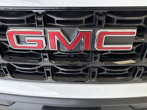 New 2026 GMC Canyon Elevation RWD image 32