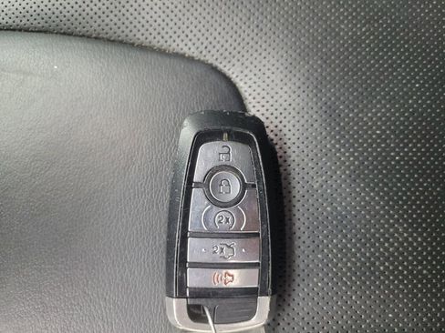 Used 2020 Ford Fusion Energi Titanium image 32