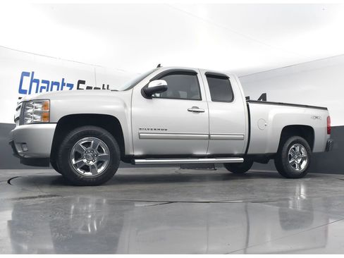 Used 2011 Chevrolet Silverado 1500 LTZ w/ Chrome Essentials Package image 18