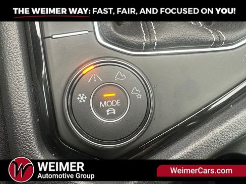 Used 2024 Volkswagen Taos SE AWD/4WD image 27