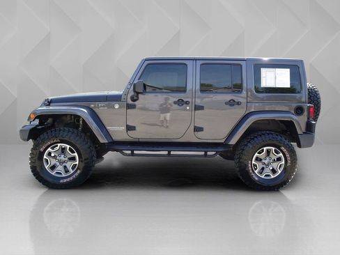 Used 2014 Jeep Wrangler Unlimited Rubicon w/ Connectivity Group AWD/4WD image 2