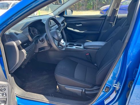 Used 2025 Nissan Sentra SV FWD image 25