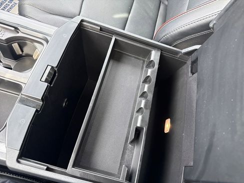 Used 2024 Ford F350 Lariat w/ Lariat Ultimate Package image 40