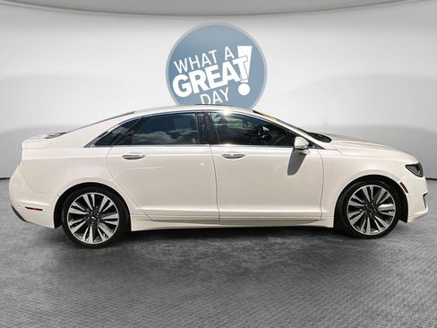 Used 2019 Lincoln MKZ Reserve AWD/4WD image 2