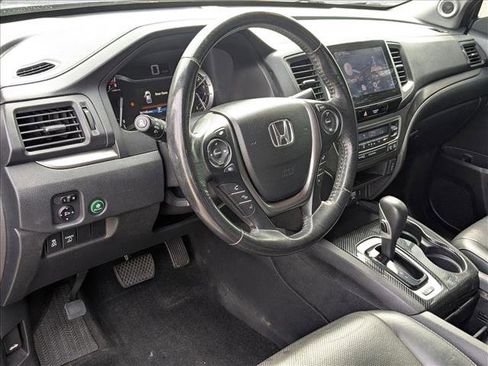 Used 2017 Honda Ridgeline RTL-T image 9