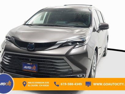 Used 2021 Toyota Sienna Platinum