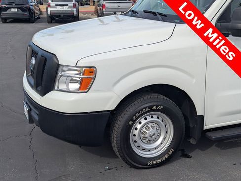Used 2020 Nissan NV 3500 S image 8