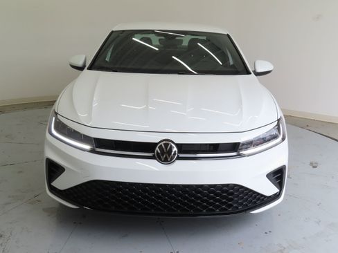 New 2026 Volkswagen Jetta Sport FWD image 10