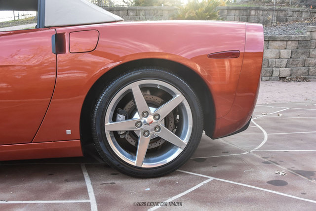 Used 2006 Chevrolet Corvette Convertible w/ Preferred Equipment Group RWD image 69