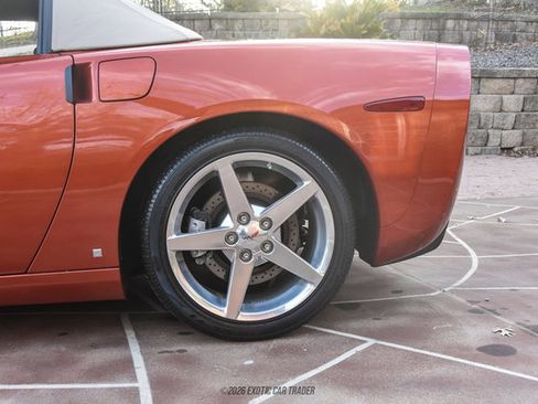 Used 2006 Chevrolet Corvette Convertible w/ Preferred Equipment Group RWD image 69