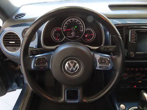 Used 2019 Volkswagen Beetle 2.0T SE image 16